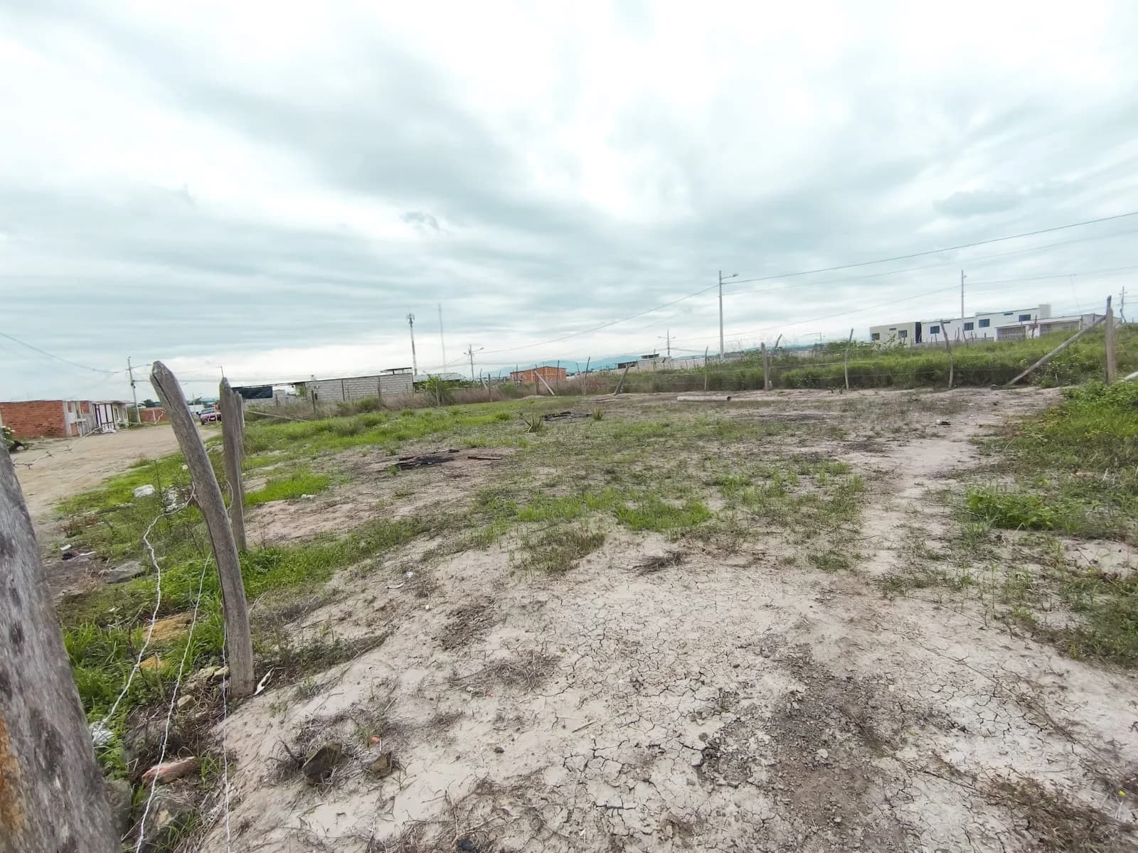 Terreno en venta en Manta, Manabí  240 mts2 en San Patricio 2 - 5