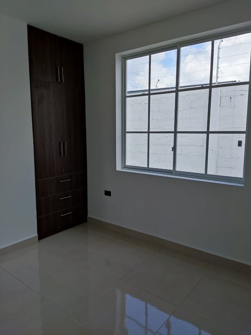 Casa en venta con credito hipotecario biess 3 habitaciones - 5
