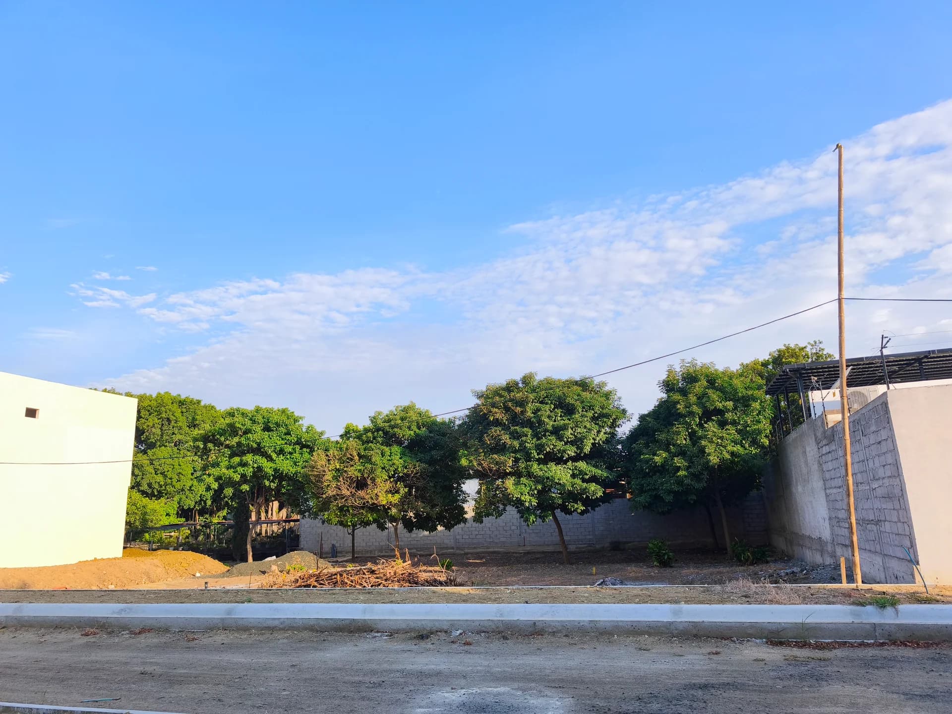 Terreno en venta en Portoviejo 300 mts2 en Villa Rio - Principal