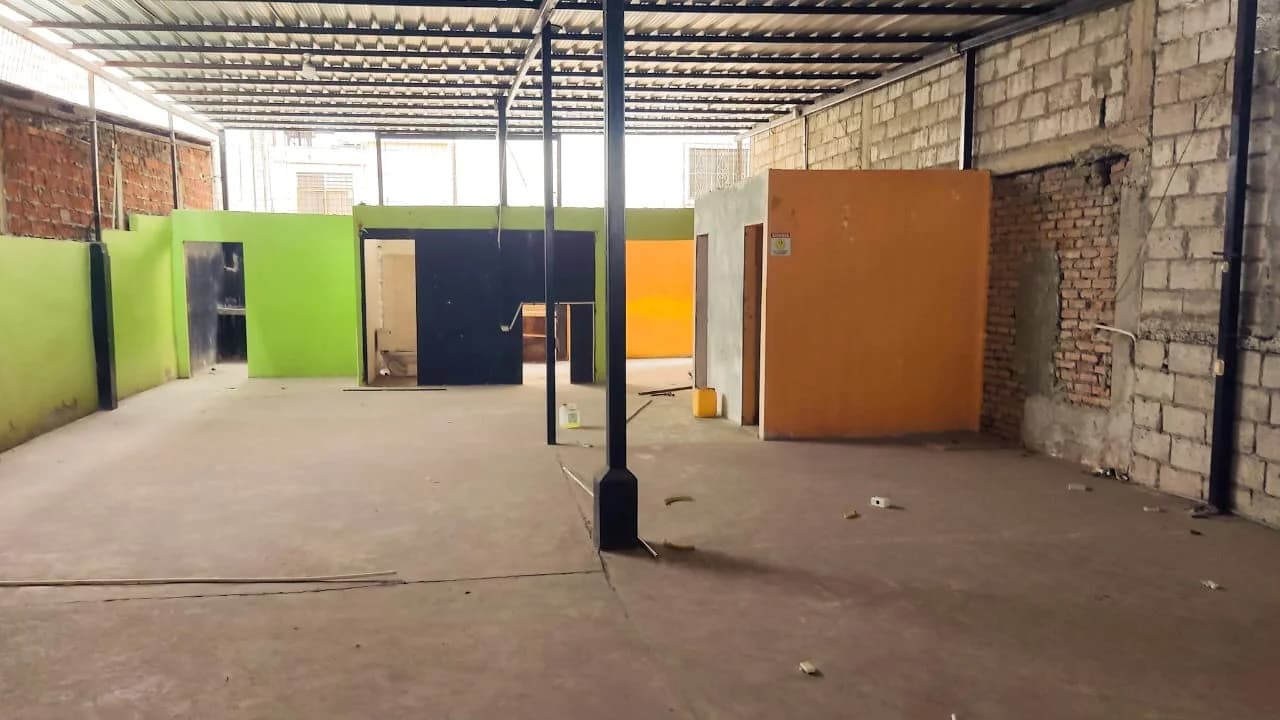 Terreno en venta en Manta, a 1 cuadra de Av. Flavio Reyes 180 mts2 - 5