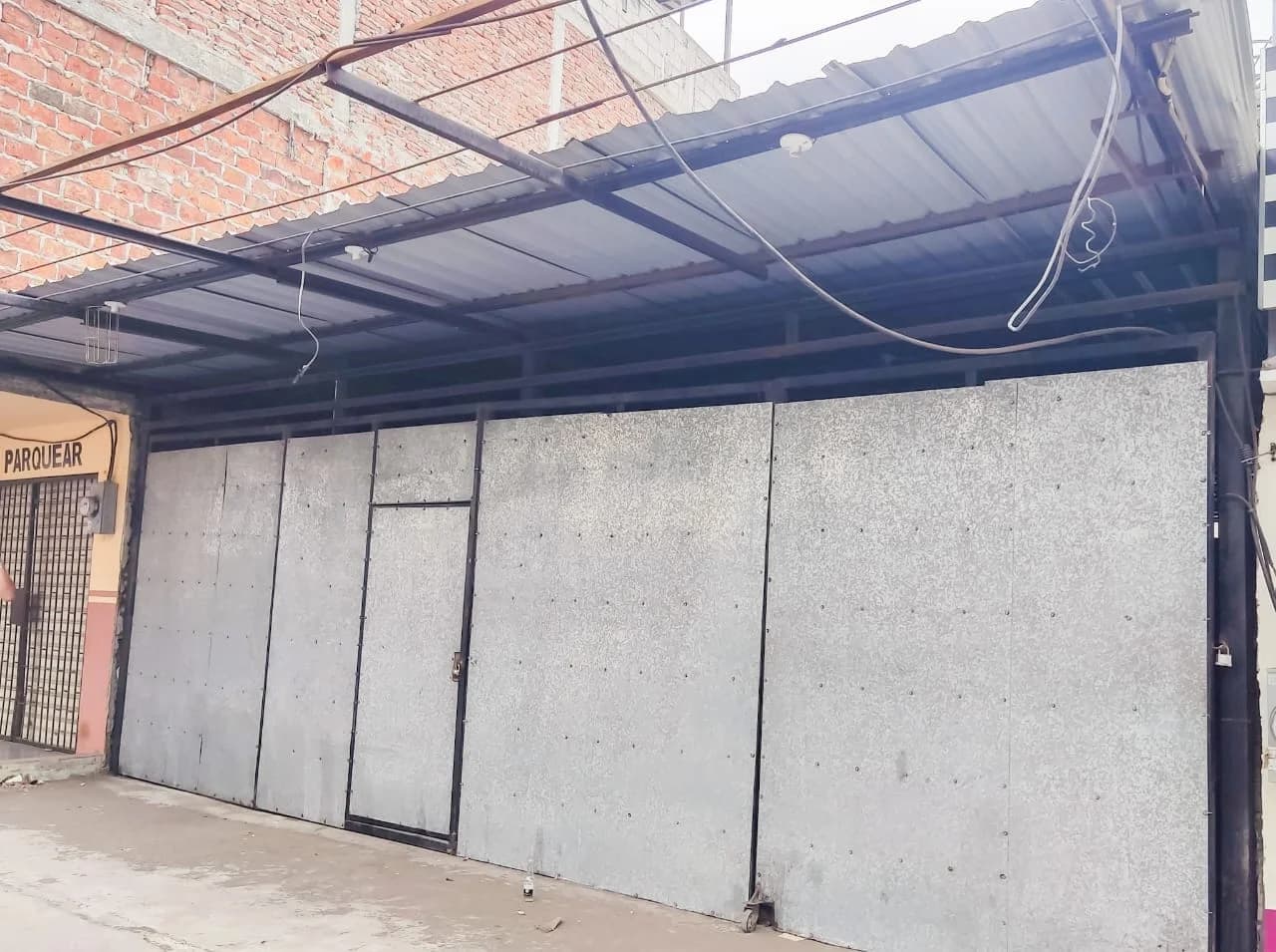 Terreno en venta en Manta, a 1 cuadra de Av. Flavio Reyes 180 mts2 - 2