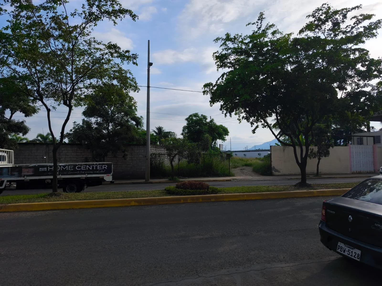 Terreno en venta sobre la Av. Reales Tamarindos 1138 mts2 - 5