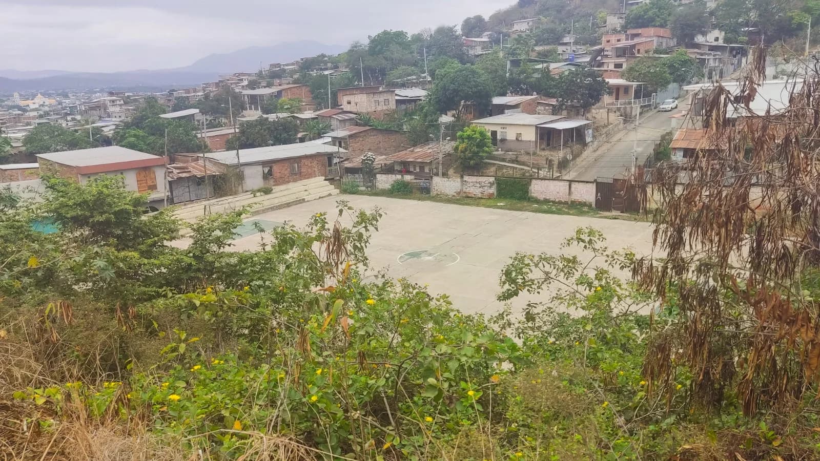 Terreno en venta en Portoviejo, Manabi - Principal