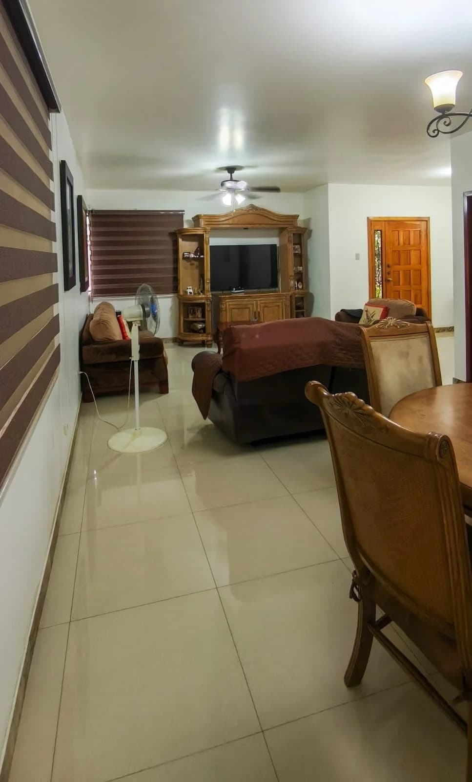 Casa en venta con 10 habitaciones para negocio y vivienda Portoviejo, Manabí - 3